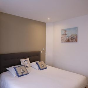 Aanpalende Kamer